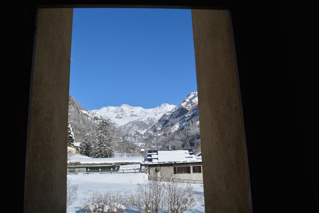 Hotel Villa Tedaldi Gressoney-Saint-Jean Exterior foto