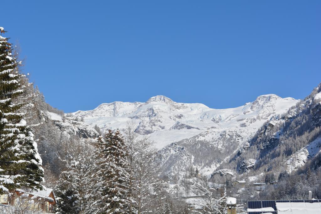 Hotel Villa Tedaldi Gressoney-Saint-Jean Exterior foto